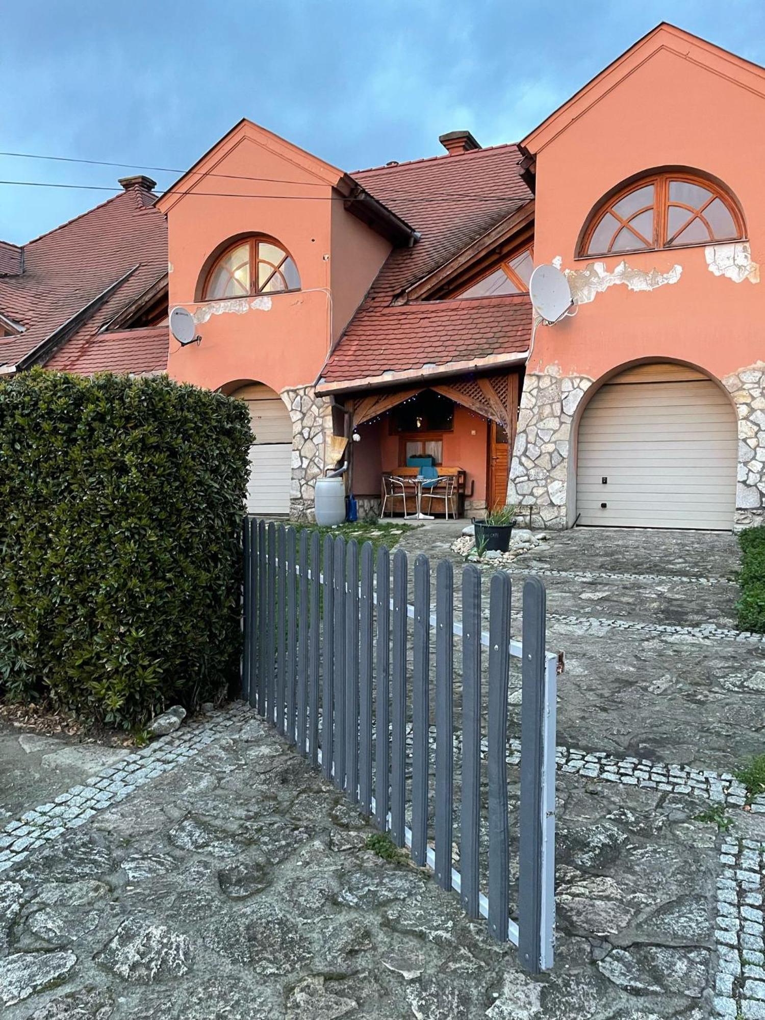 Greenpark Garden Villa Family Apartments Near Tokaj Szerencs Eksteriør bilde